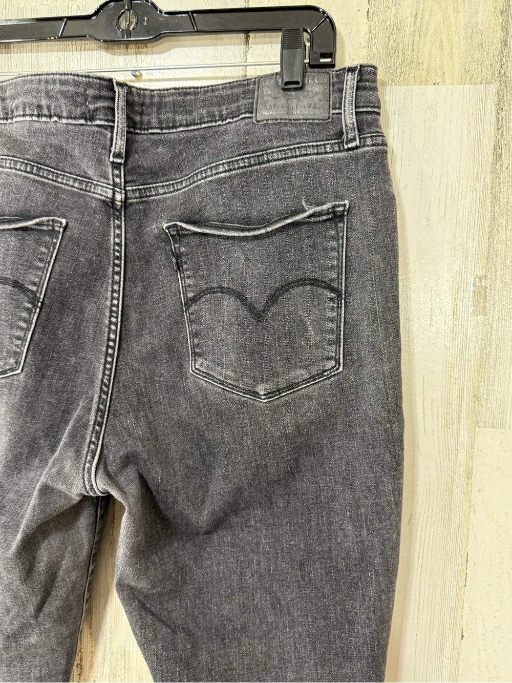 Levi's Black 721 High Rise Skinny Ripped Knee Jeans - Picture 8 of 14